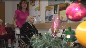 Ľudský hyenizmus nepozná hranice. Seniorom ukradli Vianoce