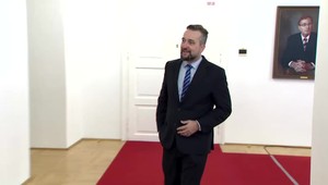 Ľuboš Blaha si stihol len upraviť kanceláriu na svoj obraz a už bude čeliť návrhu na odvolanie