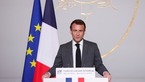 Schôdzka v Paríži má Kremľu vyslať odkaz o európskej pomoci Ukrajine