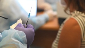 Samosprávne kraje spustili dni očkovania proti HPV