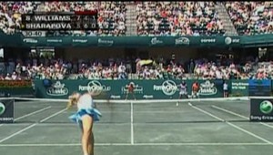 Williamsová vyradila Šarapovovou za 151 minút
