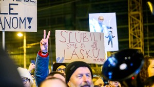 Spoločnosť sa spája proti rušeniu 17. novembra. Petíciu podporujú známe osobnosti