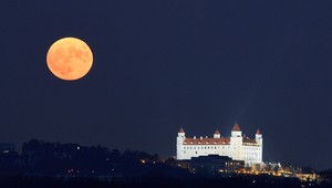 FOTOGALÉRIA. Superspln Mesiaca a jeho vplyv na ľudský organizmus