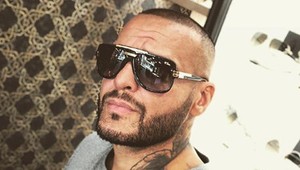 Si nezabrzdil! Rytmus je po nehode požičaného auta na smiech