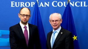 Ukrajina podpísala politickú časť asociačnej zmluvy s Úniou