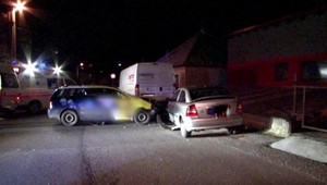 Vodič (25) dostal záchvat za volantom, zdemoloval autá