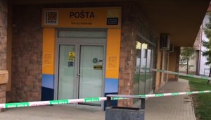 Prepad pošty skončil výstrelmi. Polícia po páchateľoch pátra