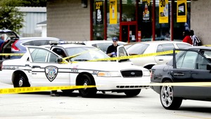 Policajta natočili pri zastrelení Afroameričana. Obvinili ho z vraždy