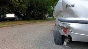 Nočná naháňačka v Bratislave. Po vodičovi ostala spúšť