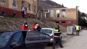 Komunitné šírenie sa v karantenizovanom bytovom dome podarilo zastaviť