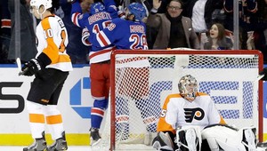 NY Rangers opäť víťazne, Anaheim prekonal stobodovú hranicu