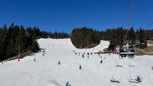 Výpadok elektriny v Kubíne: Lyžiarske stredisko na Kubínskej holi je mimo prevádzky