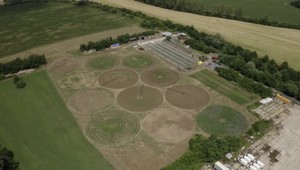 Škola s agrofarmou na Zemplíne: Z leteckého pohľadu pripomína záhadné kruhy na poli