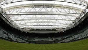 Počasie trápi organizátorov. Uvažujú o streche nad dvorcom č. 1