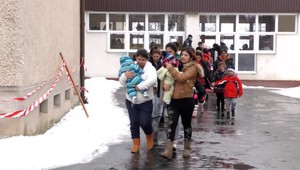 Zhoreli im domy, tak ich poslali do kina