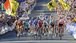 Hushovd získal prvý nórsky titul z MS, Sagan s kŕčami vzdal