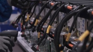 Nové pravidlá pre batérie. Europoslanci chcú ich dlhšiu životnosť