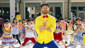 Moje telo Mira Jaroša. Pri nakrúcaní klipu zamestnal stovku ľudí