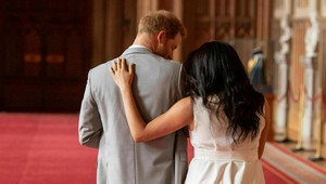 Definitívna rana pre Harryho a Meghan?! Kráľovná im vzala to posledné, čo ich s Britániou spájalo!