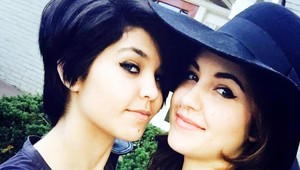 Mladšia sestra útočí! Carmel Buckingham chce preraziť na Slovensku