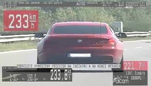Po diaľnici letel 233 kilometrov za hodinu. Ponáhľal sa vraj na súd