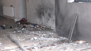 Polícia vyšetruje výbuch pred domom podnikateľa v Martine. Bombu údajne odpálili na diaľku