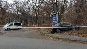 Unikajúceho šoféra bez vodičáku nezastavili ani výstrely