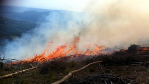 Betliar aj Záhorie čakajú na dážď, pre požiare