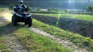 Letné dni lákajú jazdcov na štvorkolkách. Za jazdu v chránenej oblasti môžu draho zaplatiť