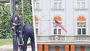 Muž prišiel na americkú ambasádu v Bratislave s podozrivým balíkom, zatkli ho