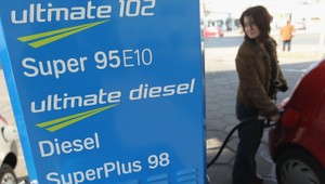 Cena ropy padla na dvanásťročné minimá