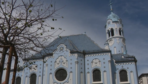 Financovanie cirkví štátom: Ako vyzerá odluka cirkví od štátu v okolitých krajinách?