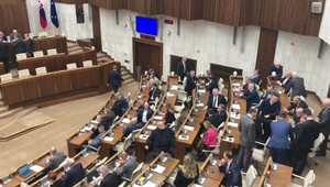 Poslanci koalície reagujú na schválený termín predčasných volieb, skúšku Ficom robiť odmietajú