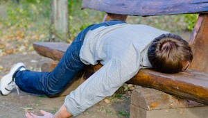 Priveľa alkoholu môže spôsobiť skorú demenciu