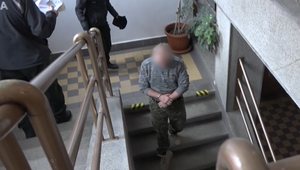 Muž sa vyhrážal plynovou zbraňou vlastnej dcére a manželke