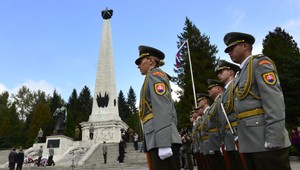 Na Dukle a vo Svidníku si pripomínajú 80. výročie Karpatsko-duklianskej operácie