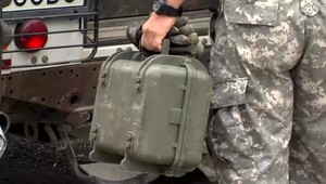 Čistenie kanalizácie sa mohlo skončiť tragicky. Robotník našiel muníciu z vojny