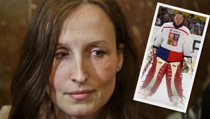 Matku, ktorej odobrali deti, podporil aj hokejista Hašek