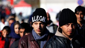 Bijú nás, vyhrážajú sa nám a týrajú nás, sťažujú sa migranti