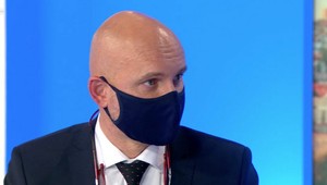 Noviny Špeciál s Branislavom Gröhlingom: Ako sa z kaderníka stal minister, aké reformy plánuje, a čo s vyučovaním?