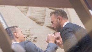 PREHĽAD: Ministri predložili nové zákony. Prerokovali financovanie cirkví aj evakuáciu z Libanonu