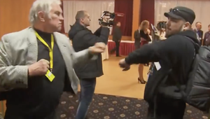 Zomrel novinár Karel Slezák. Známy sa stal aj svojimi pästnými útokmi