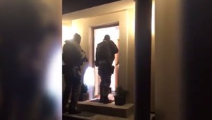 VIDEO: NAKA zasahovala v troch okresoch