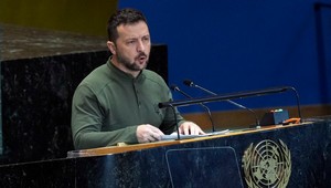 945. deň na Ukrajine: Ukrajina nikdy neprijme dohodu o prímerí nanútenú zvonka, tvrdí Zelenskyj