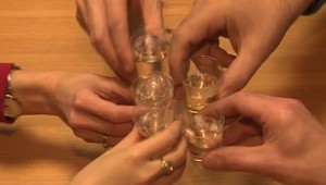 Alarmujúce štatistiky požívania alkoholu u mladistvých. Riziká, z ktorých až zamrazí