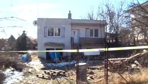 Pri Nitre našli v dome telo muža. Nebohý mal na hlave viaceré zranenia