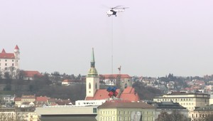 Netradičný prevoz netradičných diel na netradične krátkej vzdialenosti