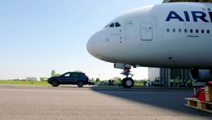 Porsche Cayenne v Guinessovej knihe. Potiahlo Airbus A380