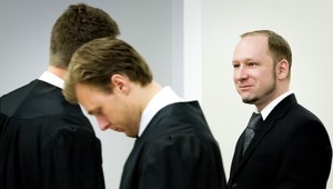Breivik sa ospravedlnil... Iba tým, čo išli náhodou okolo