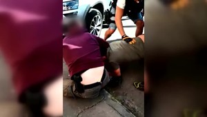 Vo väznici pracoval 12 rokov. Kukláči mu našli marihuanu a zvyškové množstvo metamfetamínu, v prípade rozhodol súd